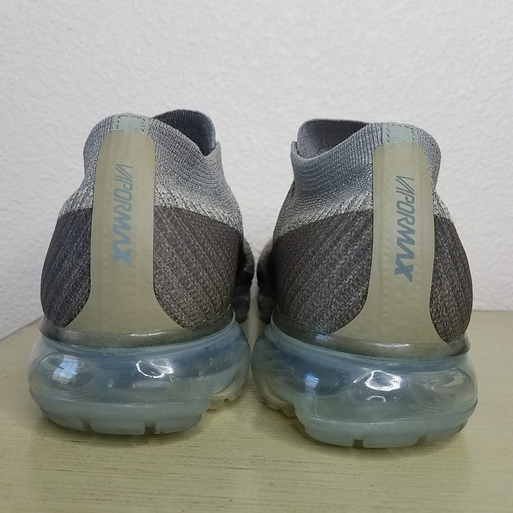 Nike Air VaporMax Moc in Dark Stucco/Clay Green - Picture 6 of 9